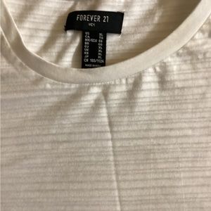 Forever 21 T-shirt